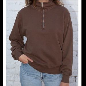 Brandy Melville Missy Sweater in Brown